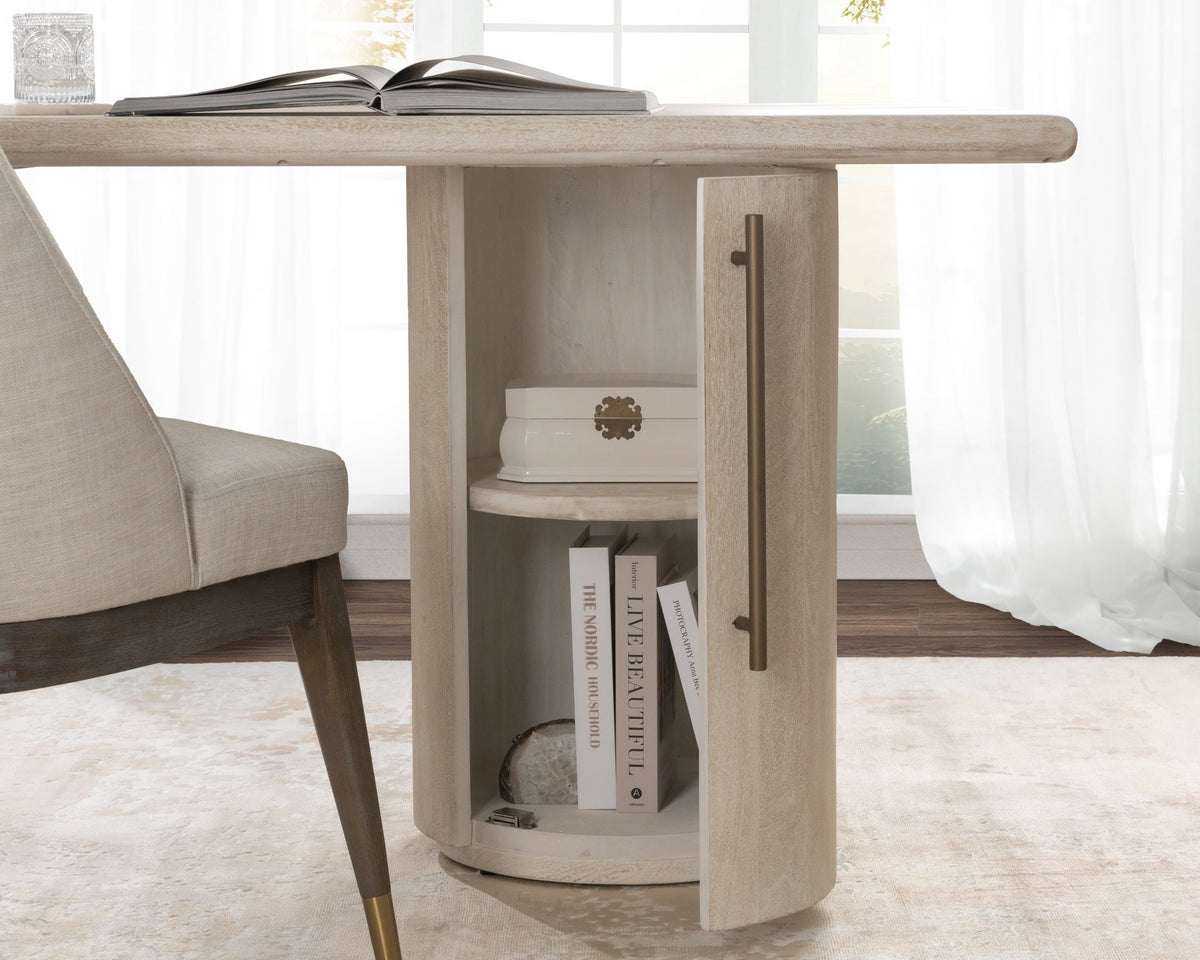 Estelle Desk