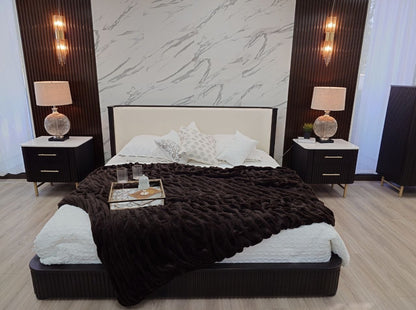 Panthere platorm bed with flutted wood and ivory fabric