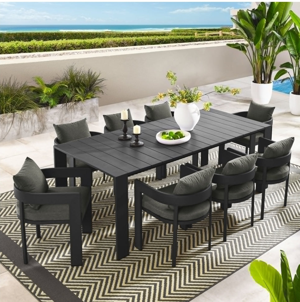 Lamod Dining Collection