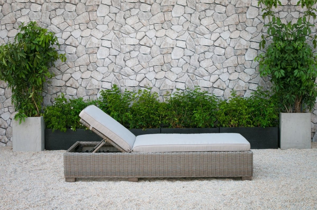 75" Outdoor Wicker Sunbed Chaise lounger